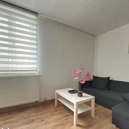 Appartement Charbonnel 1 B Charleroi-Airport Extérieur photo